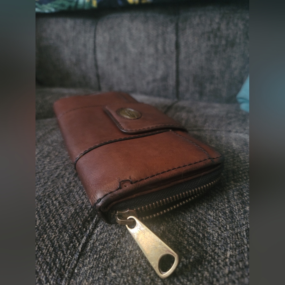 Fossil Vintage Chocolate Leather Wallet - Picture 4 of 9